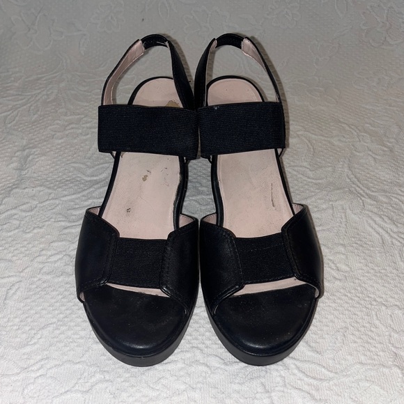 TARYN ROSE black sandal platforms - Picture 3 of 6